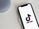      ,     TikTok