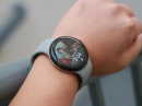 - Google Pixel Watch 2      UWB